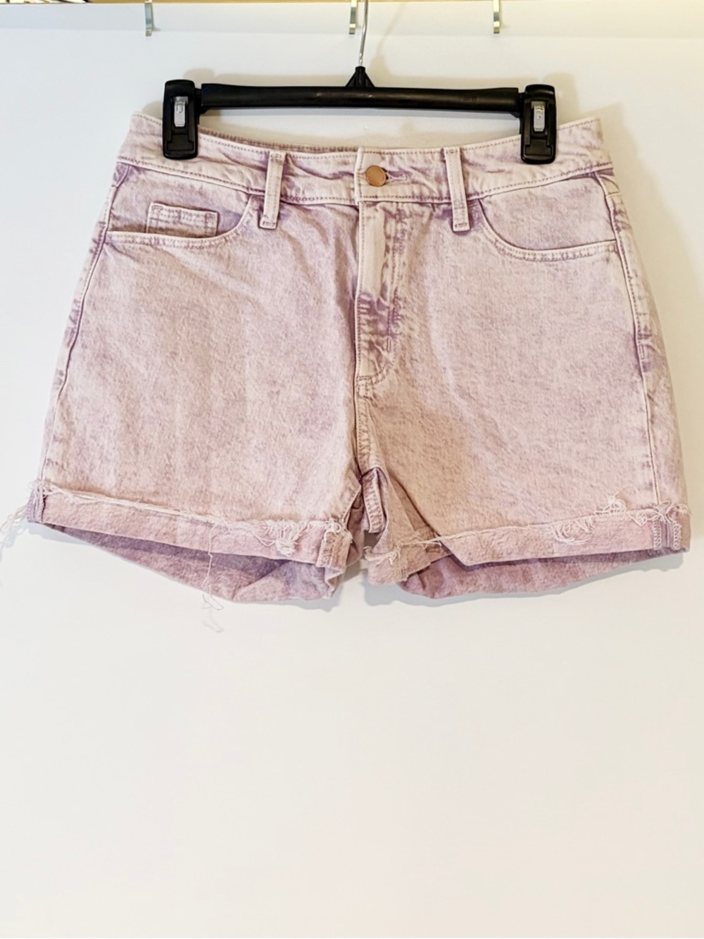 Universal Thread High Rise Denim Shorts Lavender Acid Wash Size 4
